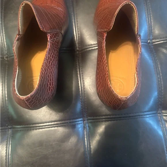 Tory Burch Brown Crocodile Pattern Heeled Shoes size 10 - Picture 2 of 7